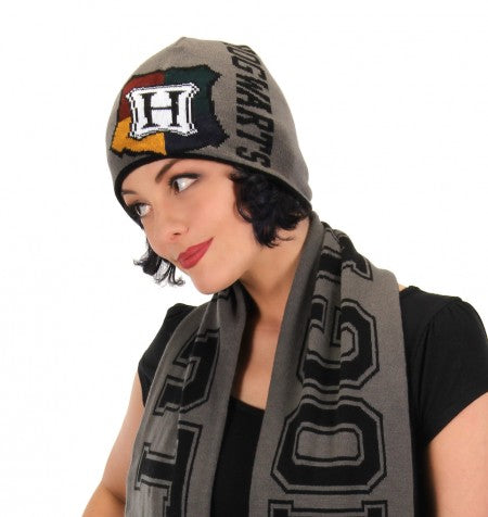 Reversible Knit Beanie - Hogwarts