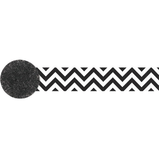 81' Crepe Streamer: Chevron - Black/White