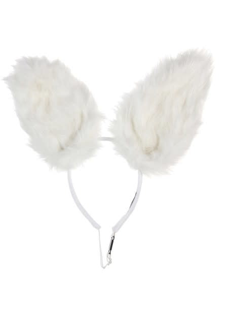 A picture of the front of the white bunny ears.