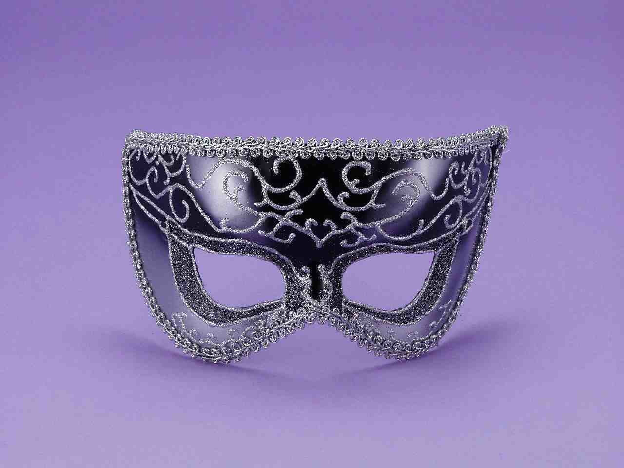 Venetian Half Mask: Black/Silver (MK-192)